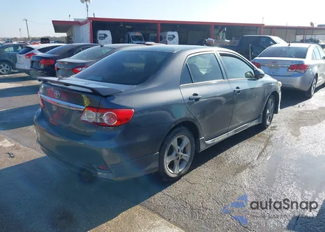 2013 Toyota Corolla S z USA, uszkodzony, nr VIN 5YFBU4EE0DP089430